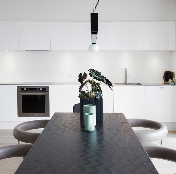 White kitchen table and chairs